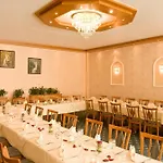 Moselstern Brixiade &triton فندق كوتشيم