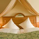 Moselstern Brixiade &triton 4*