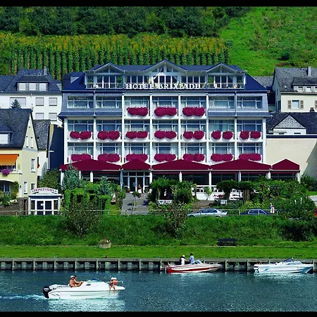 Hotel Moselstern Brixiade &triton 4*