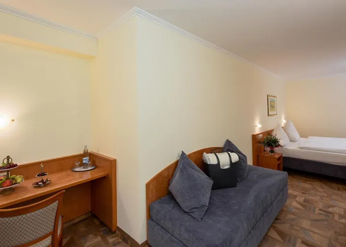 Moselstern Brixiade &triton מלון 4*