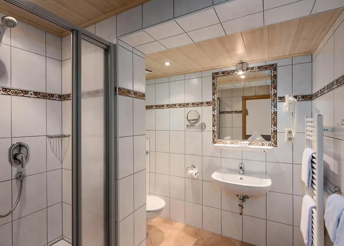 Szálloda Moselstern Brixiade &triton