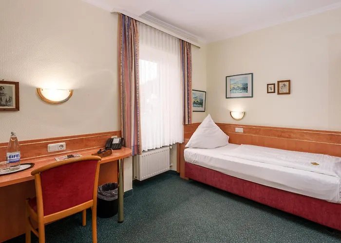 Hotel Moselstern Brixiade &triton 4*