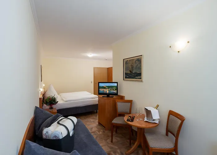 Hotel Moselstern Brixiade &triton Cochem