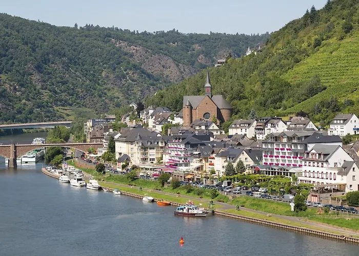 Moselstern Brixiade &triton Hotel